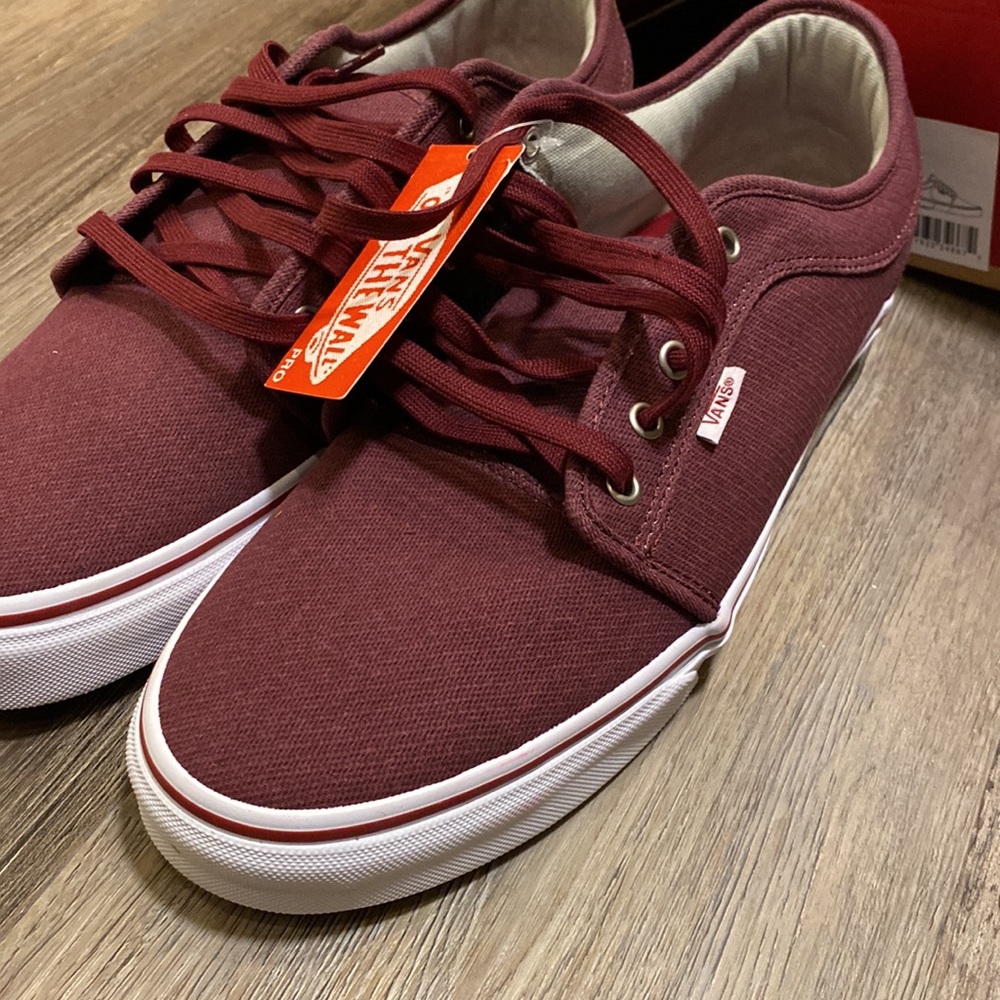 VANS | NWT Men's Chukka Low Shoe size 12